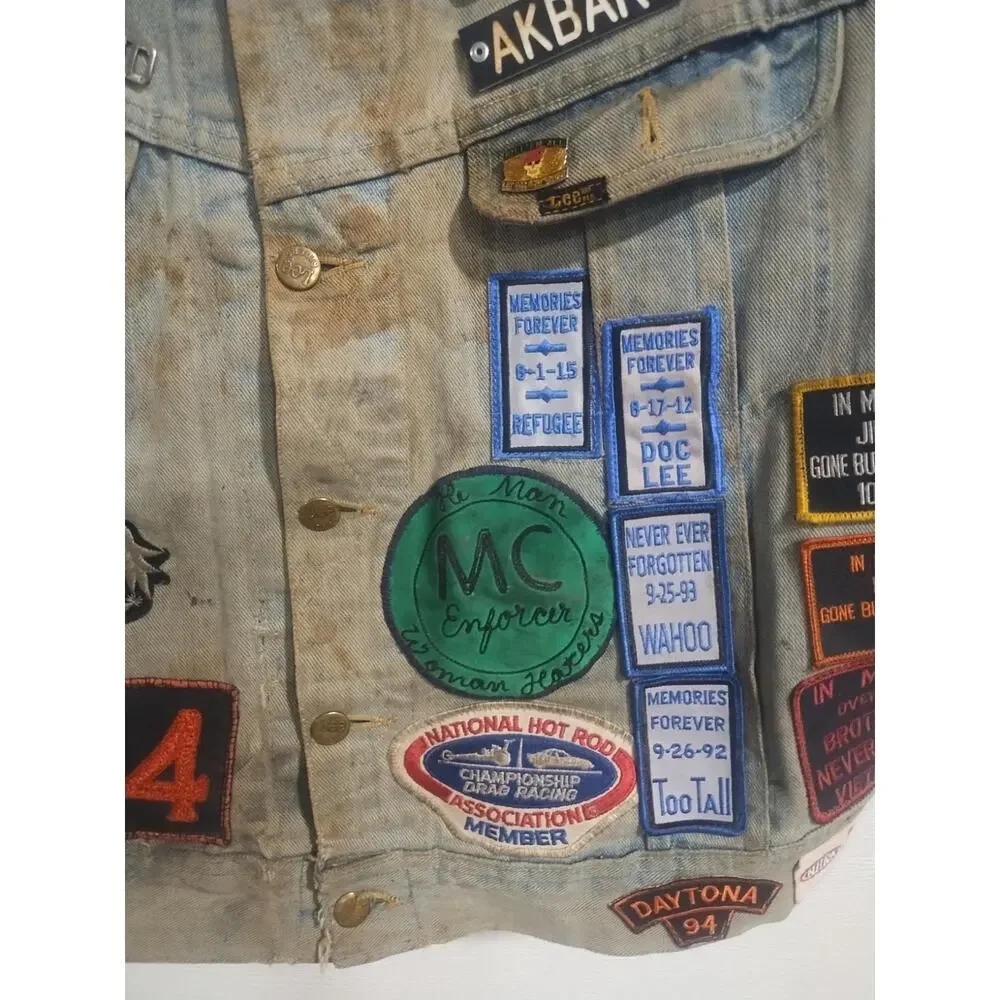 Vintage Lee Denim Vest Mens XL Blue Patches pins 70s Biker Trucker Cut Off Jean